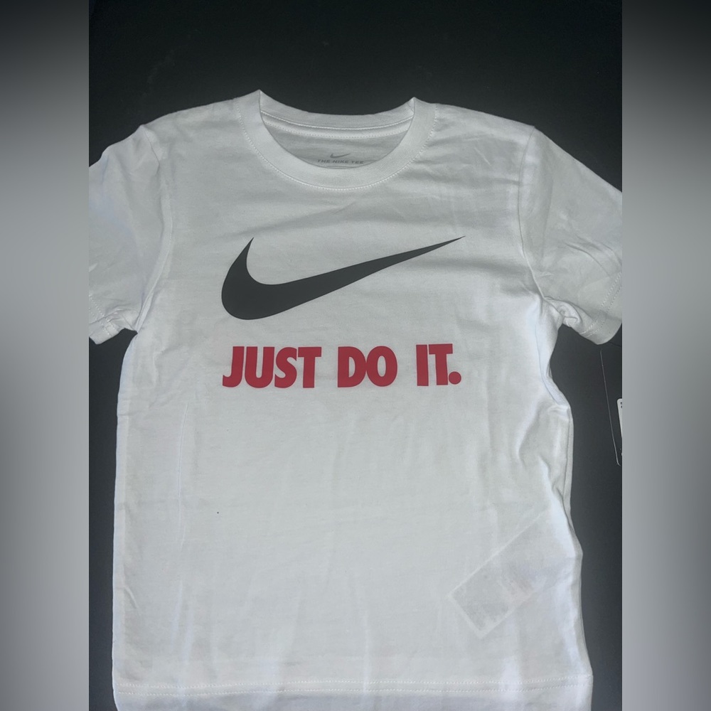 THE NIKE TEE Boy’s